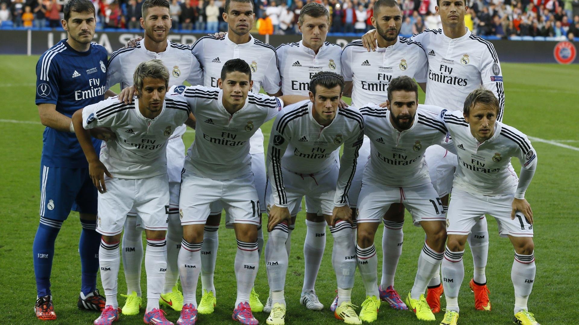 北大教授晒满档时间，网友质疑“团队分工”不透明